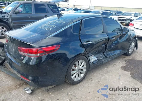 2018 Kia Optima S из США, поврежденный, VIN 5XXGT4L33JG214032